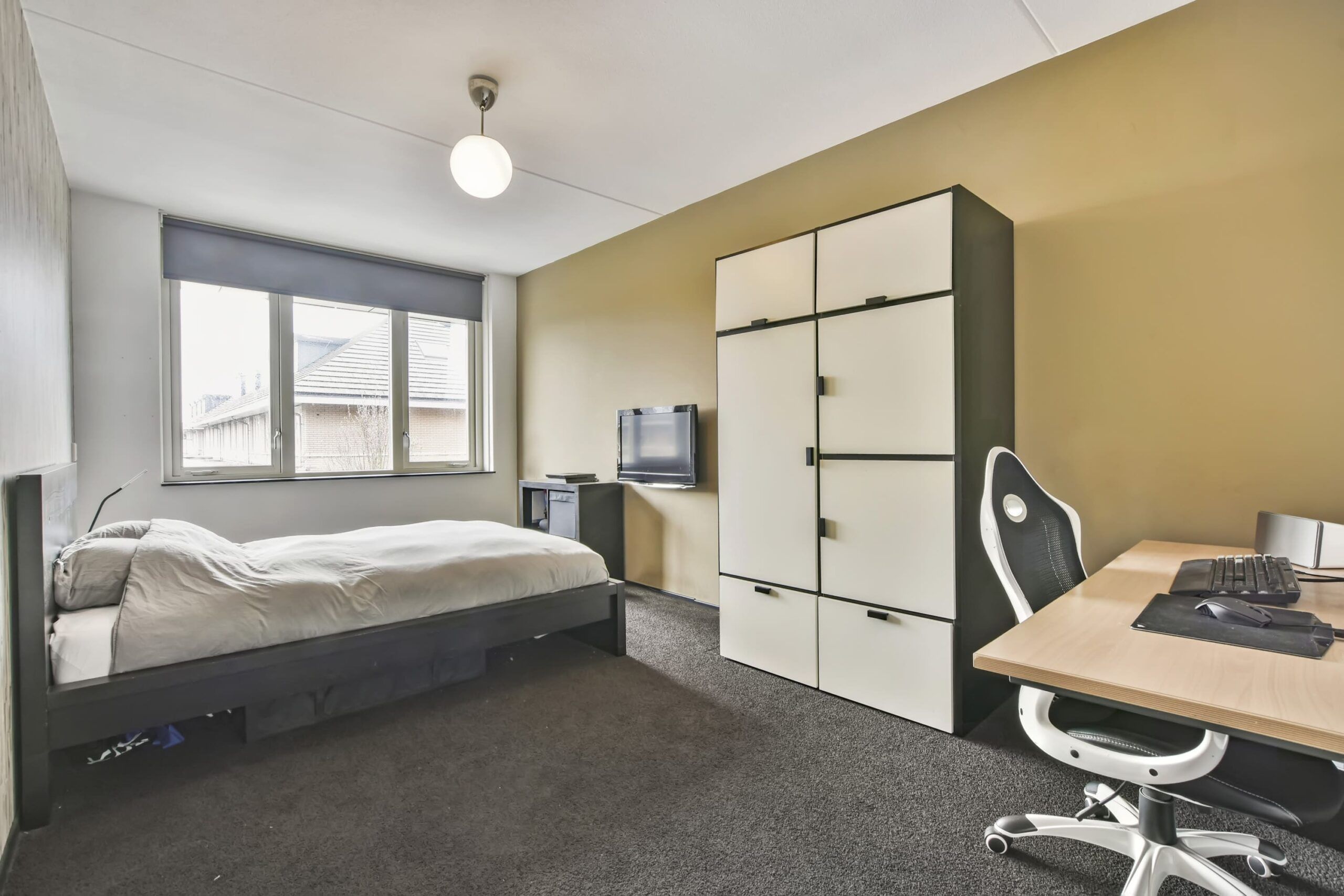 furnished or unfurnished student housing